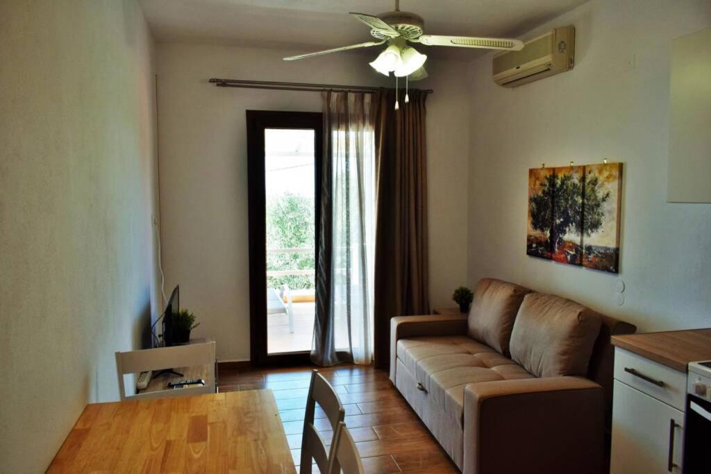Meltemi Appartment 帕蒂迪里奥 外观 照片